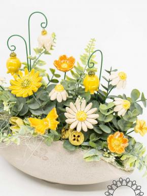 Ovale Tischdekoration - Gelbe Blumen